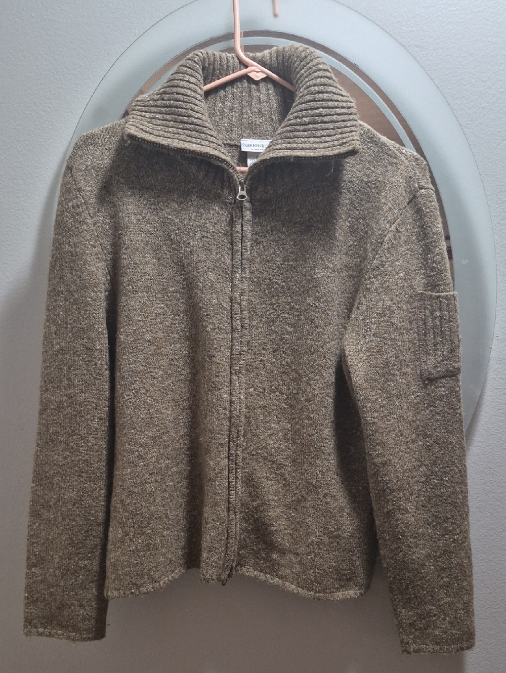 NWOT Fashion Bug Womens Tweed Zip Up Cowl Neck Sweater W/Pocket On Arm. Medium.